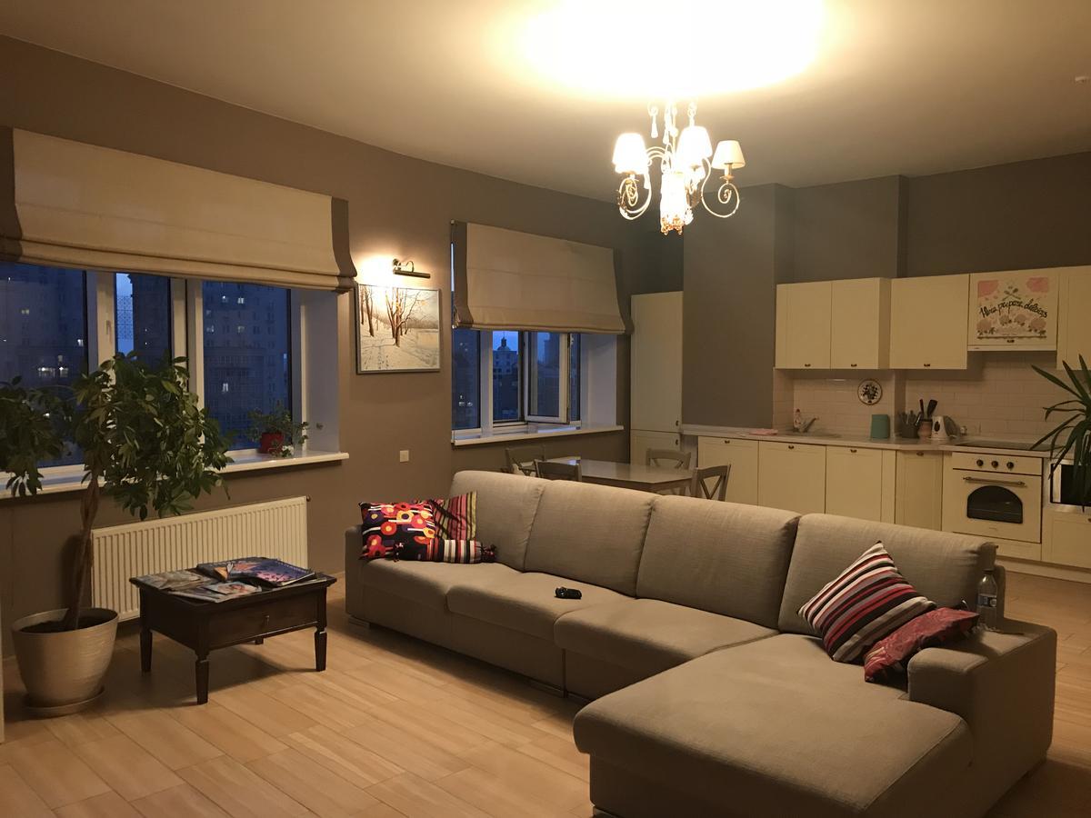 Stylish Views Apartments In The Parasol. Parus .Obolonskaya Embankment Kiev Bagian luar foto